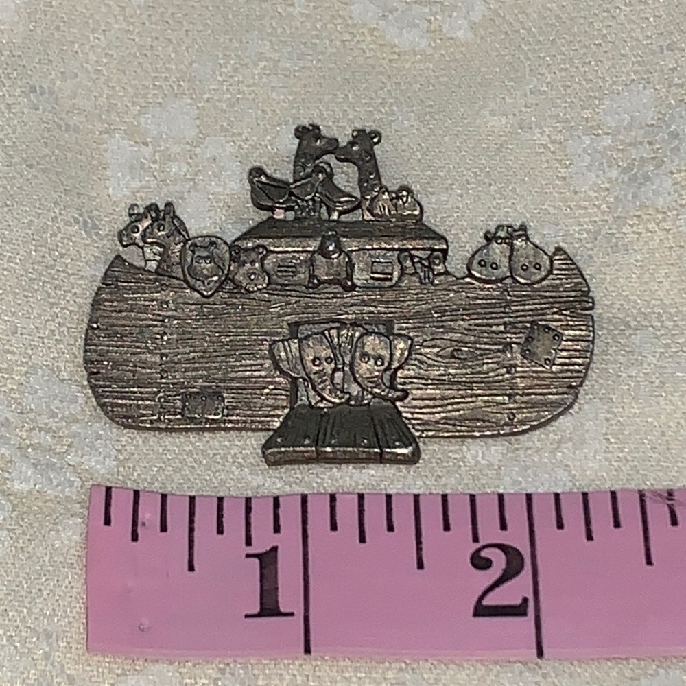 DANECRAFT VINTAGE NOAH’S ARK PIN BROOCH - Picture 5 of 7